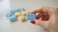 Ingen diskmaskin? Jag köper fortfarande tabletterna! 12 geniala användningsområden du aldrig visste om